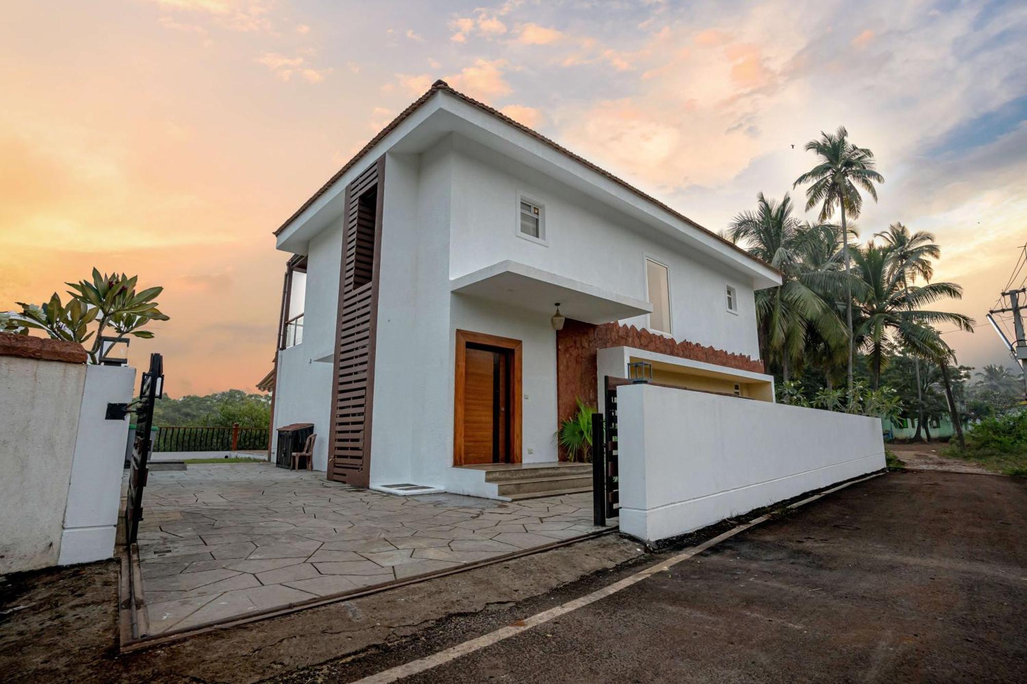 Monsoon Manor Nerul (Goa)