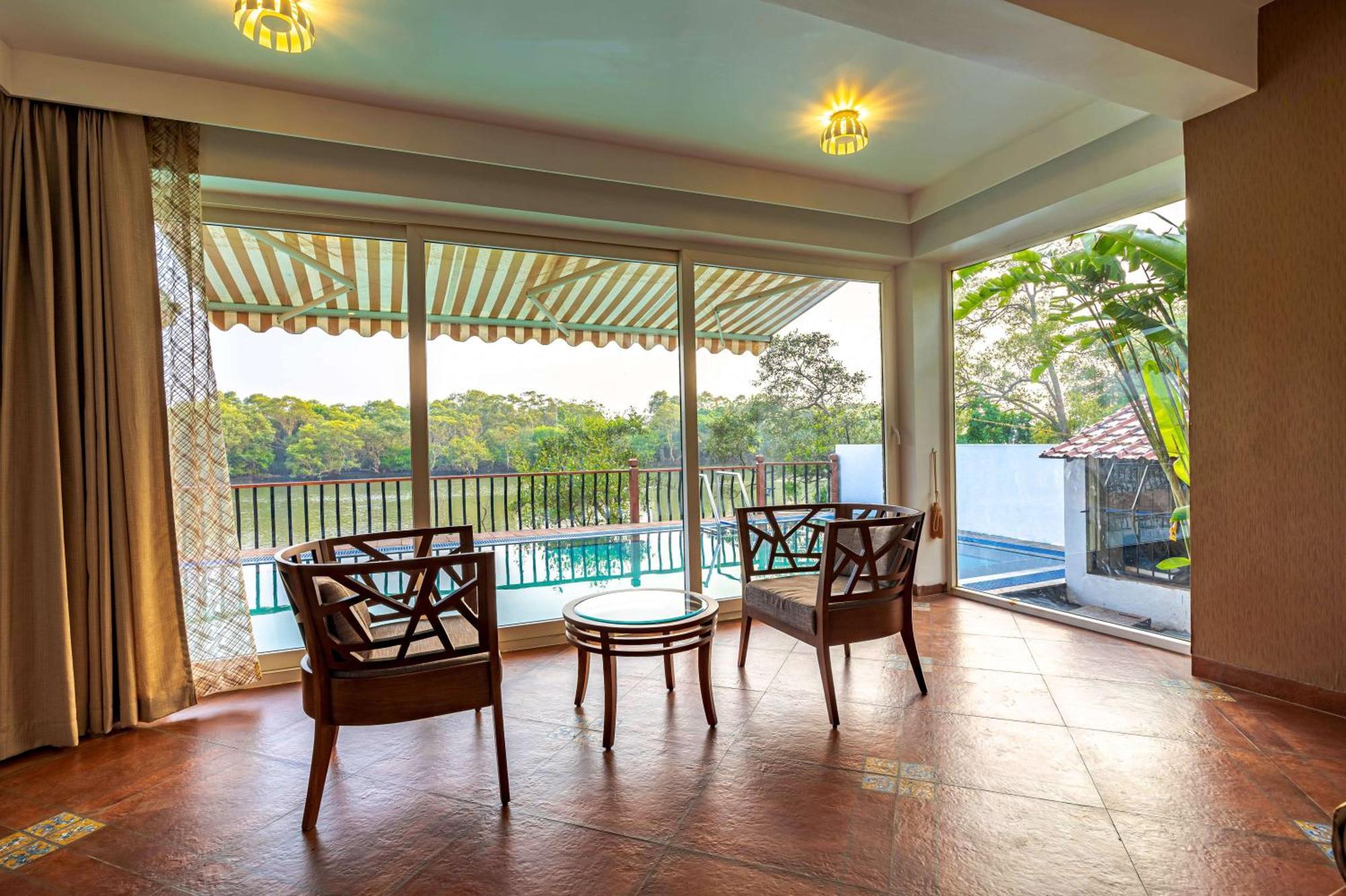 Villa Monsoon Manor *